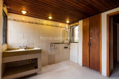 Apartamento en arriendo en La Tomatera, Medellín · foto 12 de 14