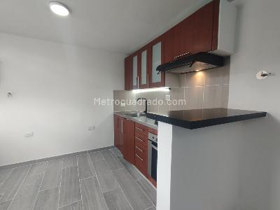 Apartamento de 2 alcobas en arriendo en Los Balsos, Medellín, 55 m² · foto 3 de 13