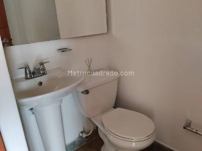 Apartaestudio en arriendo en El Tesoro, Medellín, 54 m² · foto 11 de 11