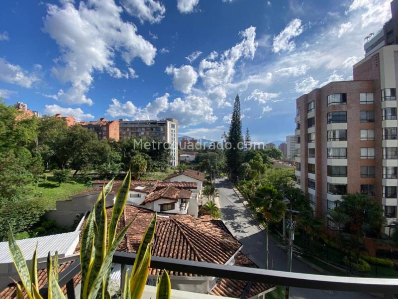 2BR Apartment in Poblado (111 m²)