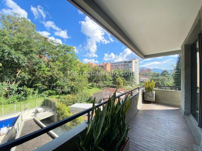 2BR Apartment in Poblado (111 m²) - 3