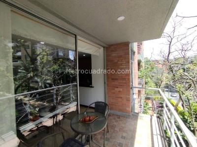 Apartamento en arriendo en Lalinde, Medellín · foto 3 de 20