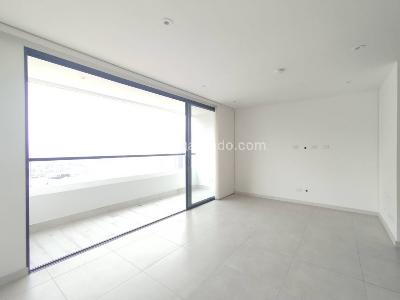 Apartamento de 2 alcobas en arriendo en Castropol, Medellín, 87 m² · foto 2 de 14