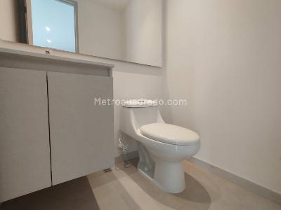 Apartamento de 2 alcobas en arriendo en Castropol, Medellín, 87 m² · foto 12 de 14