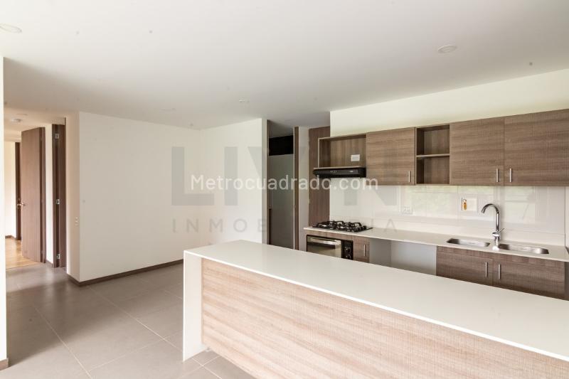 2BR Apartment in Loma Del Escobero (90 m²) - 4