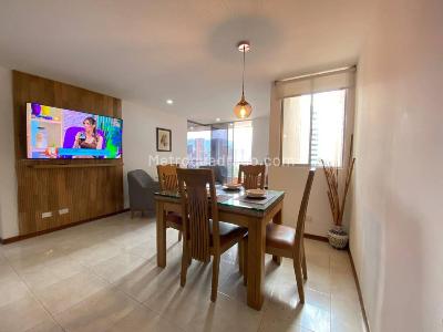Apartamento en arriendo en Castropol, Medellín · foto 8 de 20