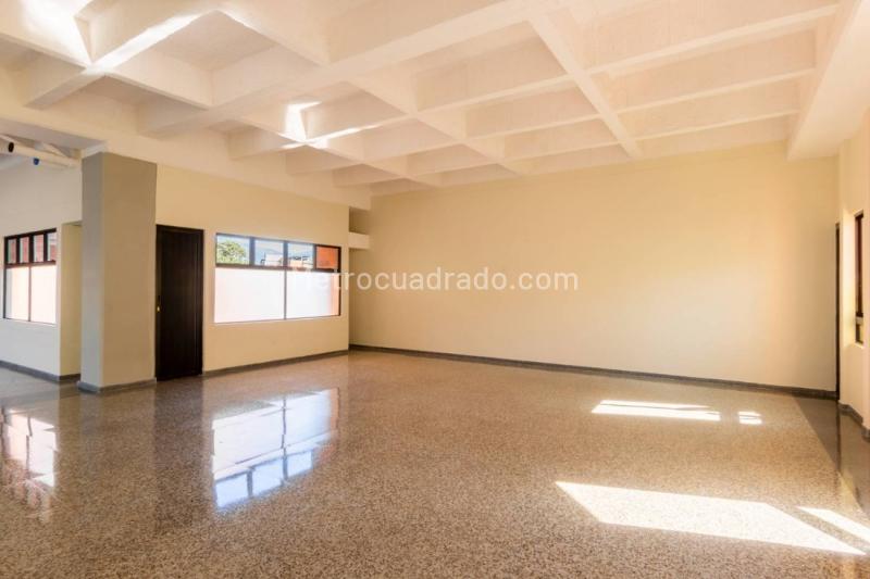 Oficina en Arriendo, La Candelaria, Medellín - Más