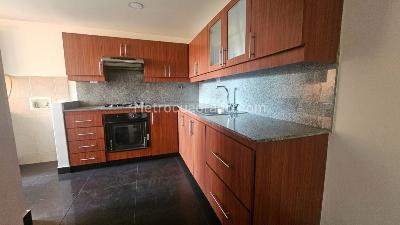 Apartamento en arriendo en El Tesoro, Medellín · foto 3 de 16