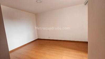 Apartamento en arriendo en El Tesoro, Medellín · foto 9 de 16