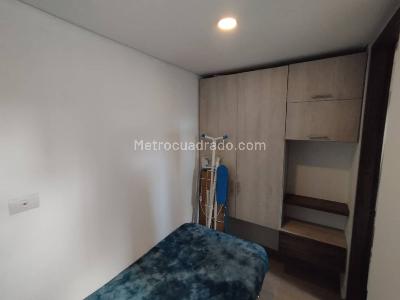 Apartamento de 3 alcobas en arriendo en Loma De Los Parra, Medellín, 130 m² · foto 11 de 20