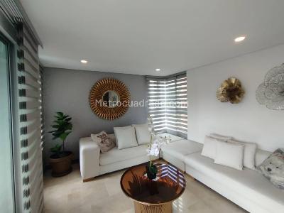Apartamento de 3 alcobas en arriendo en Loma De Los Parra, Medellín, 130 m² · foto 4 de 20