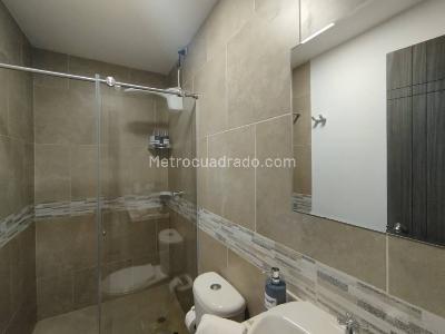 Apartamento de 2 alcobas en arriendo en Laureles, Medellín, 64 m² · foto 9 de 9