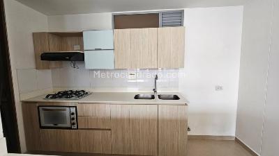 Apartamento de 1 alcoba en arriendo en Loma De Los Gonzalez, Medellín, 63 m² · foto 7 de 11
