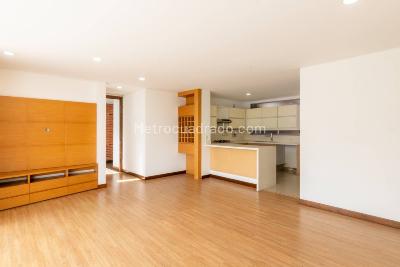 Apartamento en venta en Los Balsos, Medellín · foto 3 de 20