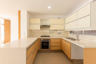 Apartamento en venta en Los Balsos, Medellín · foto 7 de 20
