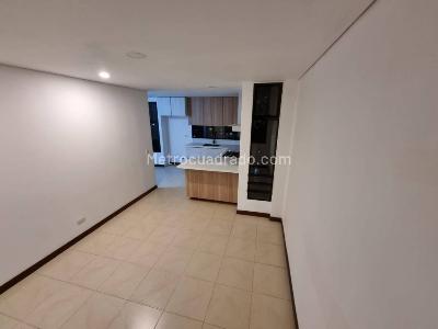 Apartamento de 3 alcobas en arriendo en El Poblado, Medellín, 130 m² · foto 12 de 18