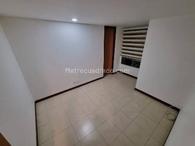 Apartamento de 3 alcobas en arriendo en El Poblado, Medellín, 130 m² · foto 15 de 18