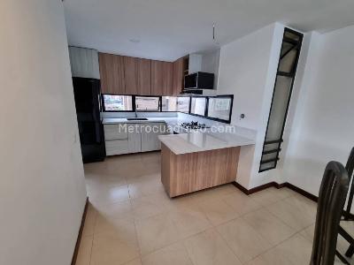 Apartamento de 3 alcobas en arriendo en El Poblado, Medellín, 130 m² · foto 7 de 18