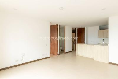 Apartamento de 1 alcoba en arriendo en Loma De Los Gonzalez, Medellín, 63 m² · foto 9 de 19