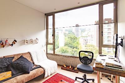 Apartamento de 3 alcobas en venta en La Concha, Medellín, 164 m² · foto 5 de 9