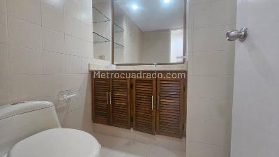 Apartamento de 3 alcobas en arriendo en Las Lomas, Medellín, 138 m² · foto 14 de 18