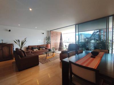 Apartamento de 2 alcobas en arriendo en Loma De Los Parra, Medellín, 110 m² · foto 4 de 16