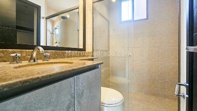 Apartamento de 2 alcobas en arriendo en La Inferior, Medellín, 130 m² · foto 11 de 16