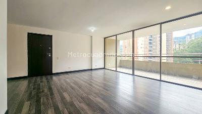 Apartamento de 2 alcobas en arriendo en La Inferior, Medellín, 130 m² · foto 2 de 16