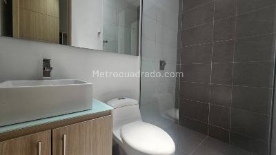 Casa de 4 alcobas en arriendo en La Sebastiana, Envigado, 221 m² · foto 19 de 20