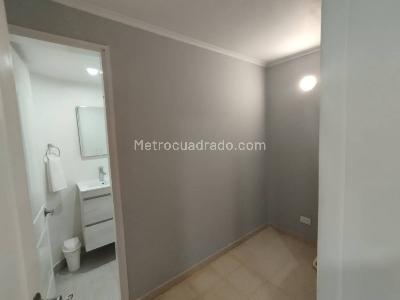 Apartamento de 3 alcobas en arriendo en Laureles, Medellín, 90 m² · foto 11 de 18