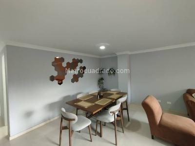 Apartamento de 3 alcobas en arriendo en Laureles, Medellín, 90 m² · foto 2 de 18