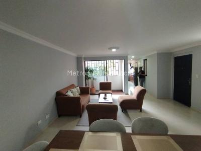 Apartamento de 3 alcobas en arriendo en Laureles, Medellín, 90 m² · foto 3 de 18