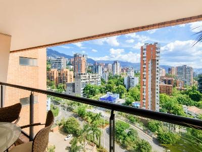 Apartamento de 2 alcobas en arriendo en Loma De Los Parra, Medellín, 110 m² · foto 6 de 16