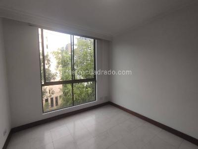 Apartamento de 2 alcobas en arriendo en Patio Bonito, Medellín, 75 m² · foto 4 de 16