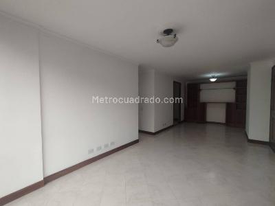 Apartamento de 2 alcobas en arriendo en Patio Bonito, Medellín, 75 m² · foto 5 de 16