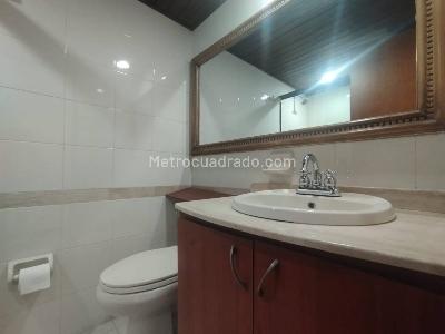 Apartamento de 2 alcobas en arriendo en Patio Bonito, Medellín, 75 m² · foto 14 de 16