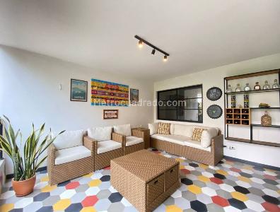 Apartamento de 3 alcobas en arriendo en Loma De Los Parra, Medellín, 180 m² · foto 2 de 20