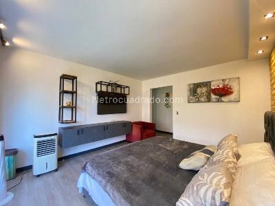 Apartamento de 3 alcobas en arriendo en Loma De Los Parra, Medellín, 180 m² · foto 19 de 20