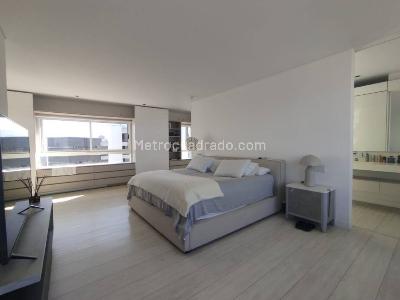 Apartamento de 2 alcobas en venta en San Lucas, Medellín, 337 m² · foto 6 de 20