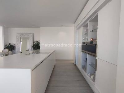 Apartamento de 2 alcobas en venta en San Lucas, Medellín, 337 m² · foto 9 de 20