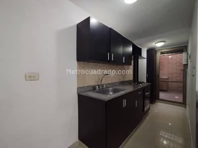 Apartamento de 2 alcobas en arriendo en Loma De Los Gonzalez, Medellín, 110 m² · foto 11 de 15