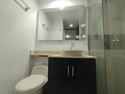 Apartamento de 2 alcobas en arriendo en Loma De Los Gonzalez, Medellín, 110 m² · foto 13 de 15