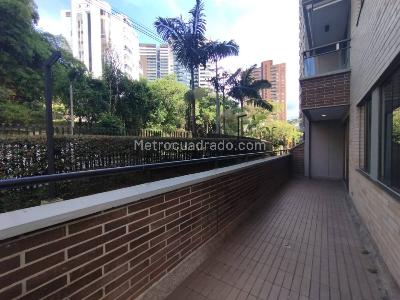 Apartamento de 2 alcobas en arriendo en Loma De Los Gonzalez, Medellín, 110 m² · foto 2 de 15