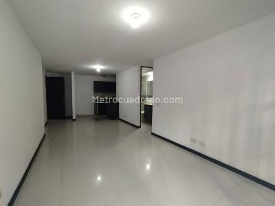 Apartamento de 2 alcobas en arriendo en Loma De Los Gonzalez, Medellín, 110 m² · foto 6 de 15