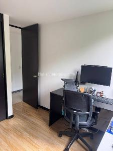 Apartamento de 2 alcobas en venta en Loma De Los Gonzalez, Medellín, 69 m² · foto 9 de 20