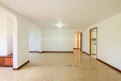 Apartamento en venta en Alejandria, Medellín · foto 2 de 20