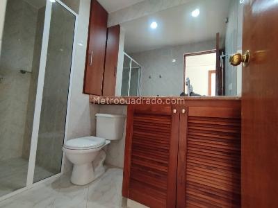 Apartamento en arriendo en San Lucas, Medellín · foto 10 de 11