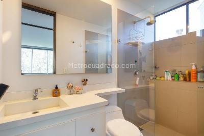Apartamento en venta en Altos Del Poblado, Medellín · foto 10 de 10