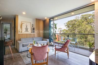 Apartamento en venta en Altos Del Poblado, Medellín · foto 2 de 10