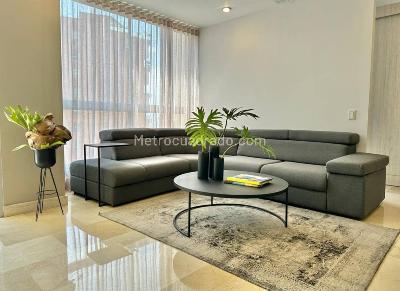 Apartamento en arriendo en Castropol, Medellín · foto 3 de 12